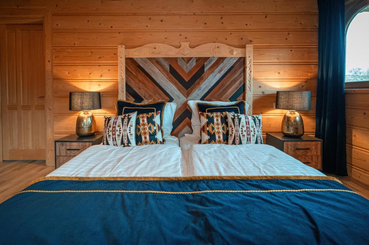 Rich Witch Villa&Spa Косцелиско Экстерьер фото