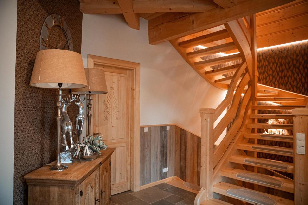 Rich Witch Villa&Spa Косцелиско Экстерьер фото